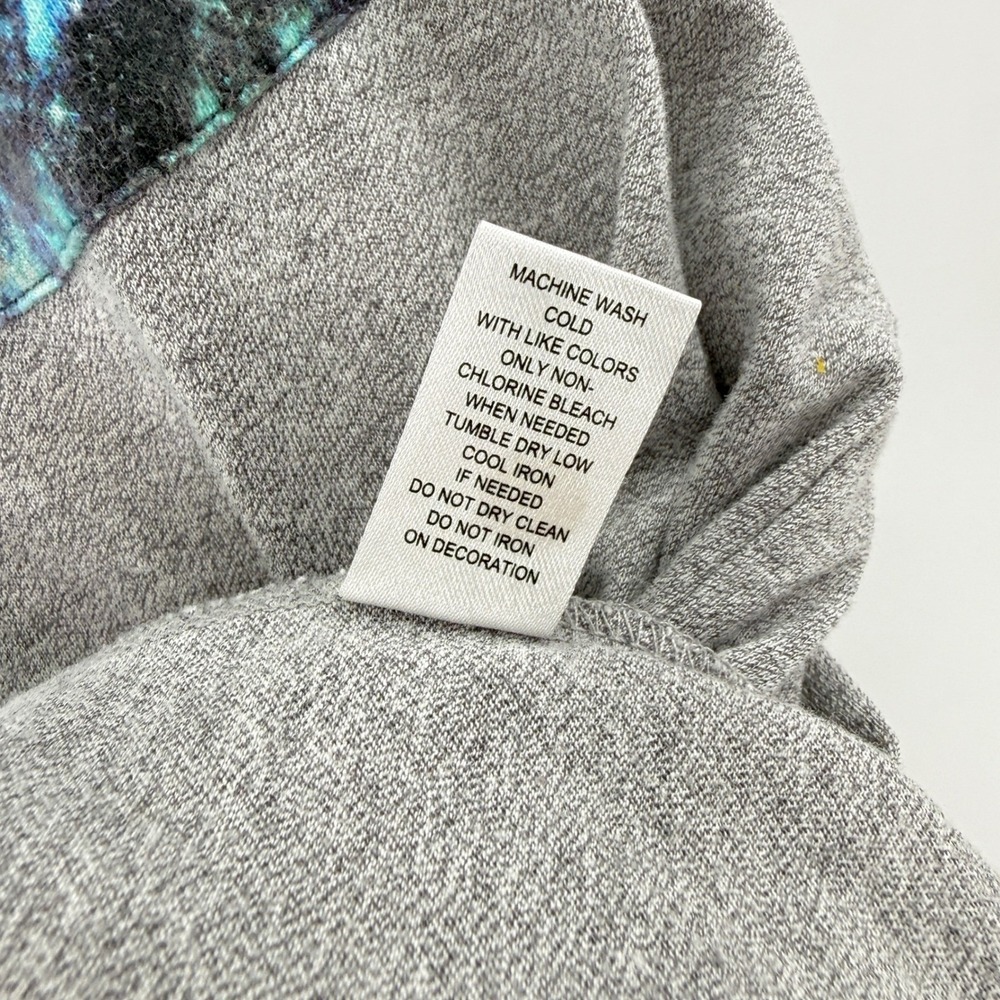 On The Byas Mens Heather Grey Galaxy Print Pocket Tank Top Large Space Trim - Picture 5 of 8